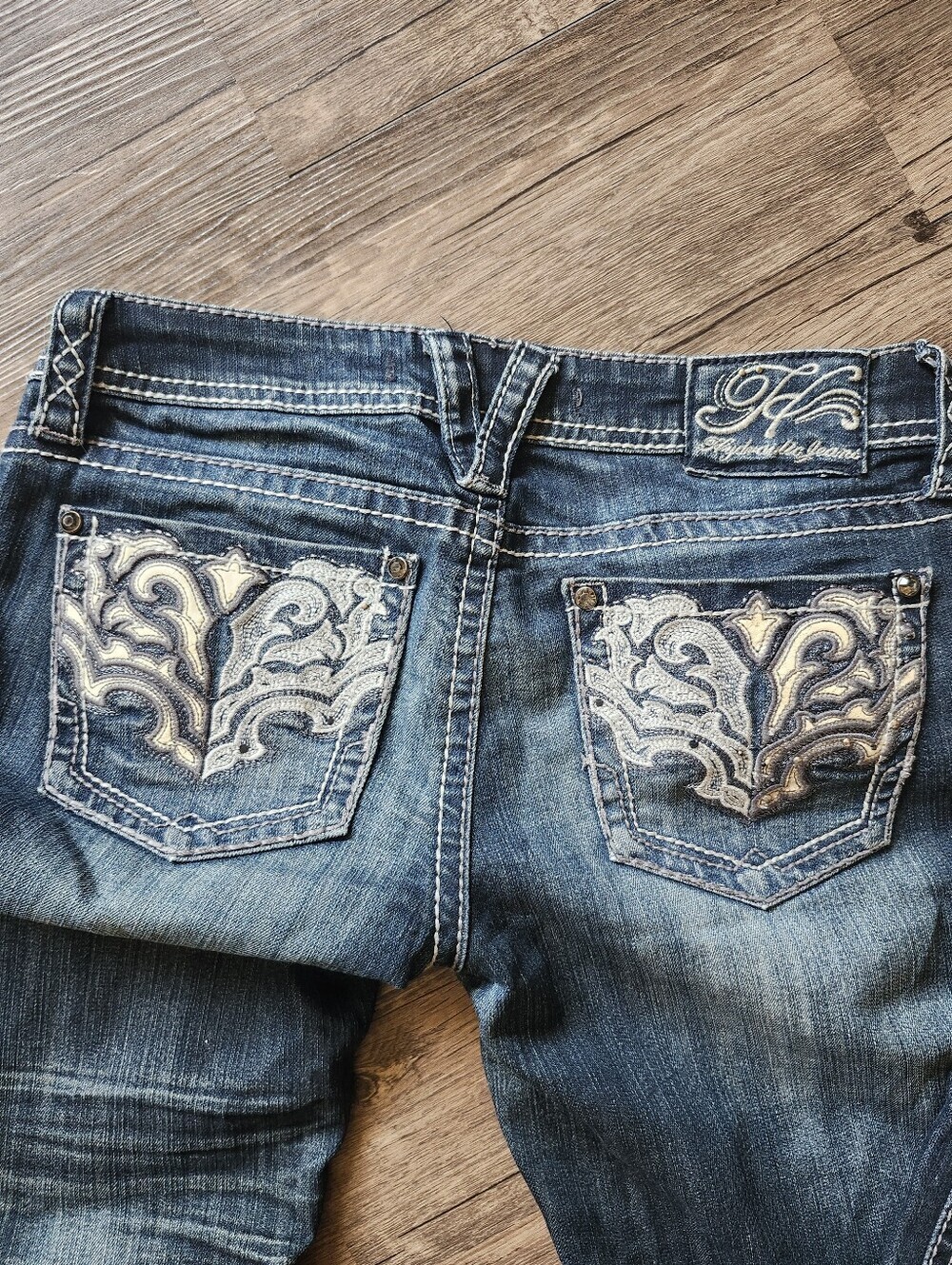 Hydraulic Gramercy Embroidered Pocket Medium Dark Blue Denim Bootcut Jeans - Picture 3 of 7